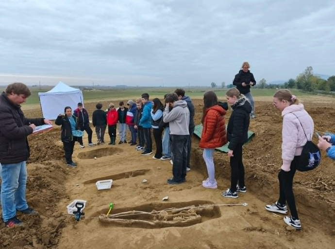 Időutazás a Tokaji II. Rákóczi Ferenc Általános Iskola tehetségműhelyében